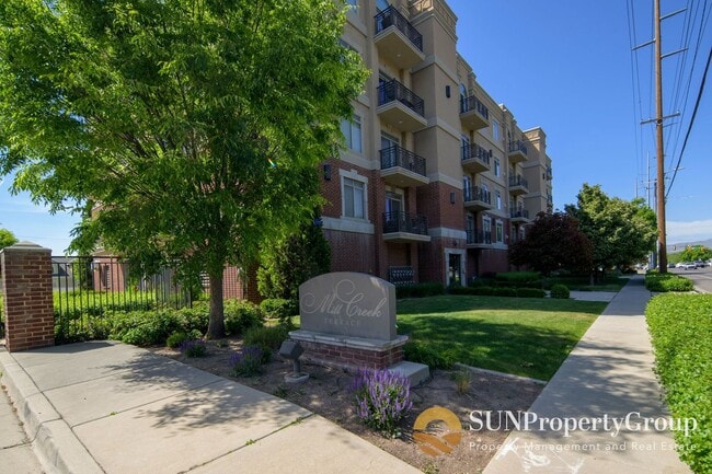 Photo - Beautiful Spacious Condo In Desirable Millcreek Area! Unit 204