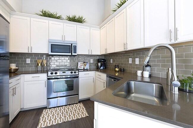 Photo - 11915 Stonehollow Dr Unit 1023