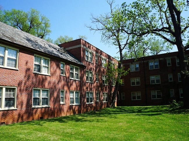 Ashburton Woods Apartments