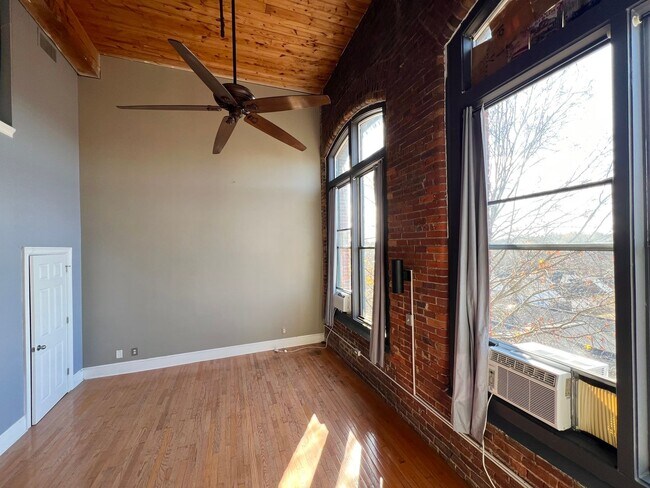 Photo - Stunning 2BR/1BA  Condo in Charlotte!!