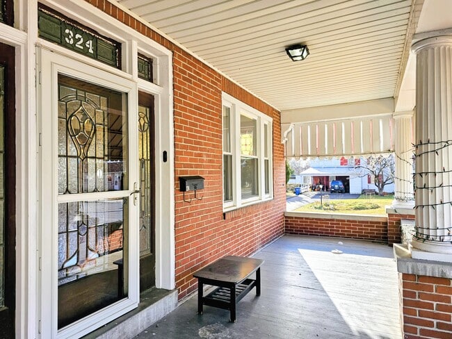 Photo - 324 S Broad St