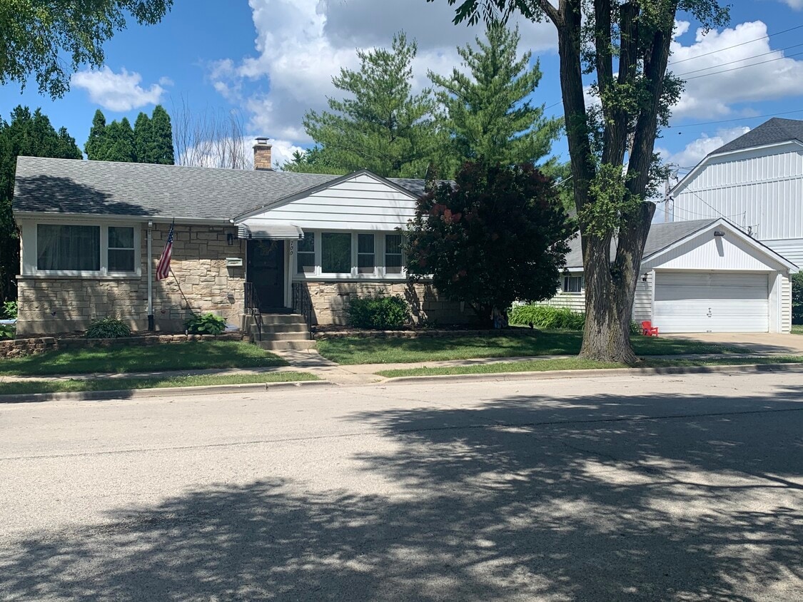 Photo - 700 Sherwood Rd (La Grange Park, IL)