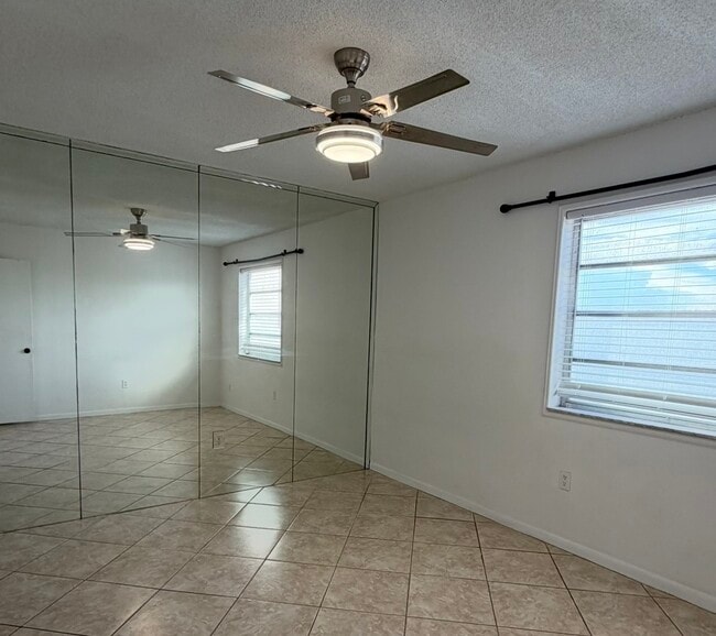Photo - 3181 SW 13th St Unit 409