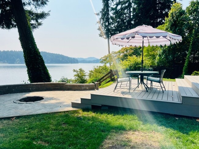 Photo - 2936 Madrona Beach Rd NW