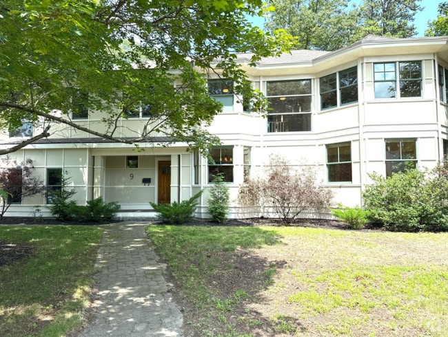 Building Photo - 9 Sunny Knoll Ter Rental