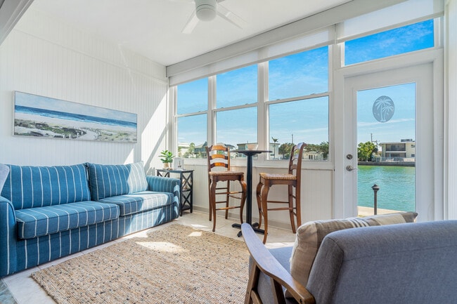 Building Photo - 5555 Gulf Blvd Unit 107