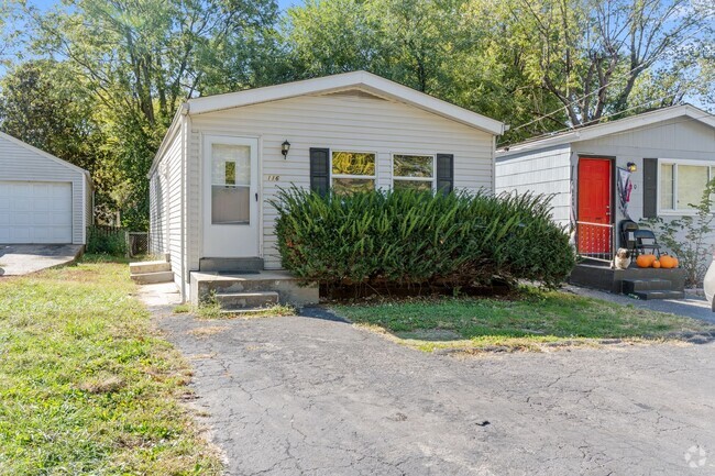 Building Photo - Affordable 3 bed 1 bath home with off-stre...