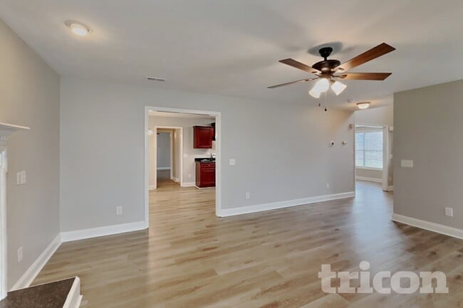 Photo - 15 Summerseat Way