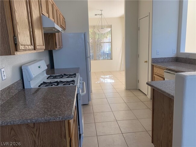 Photo - 916 Coral Aloe St