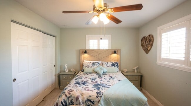 Photo - Charming 2 bedroom 1 bathroom beach side home