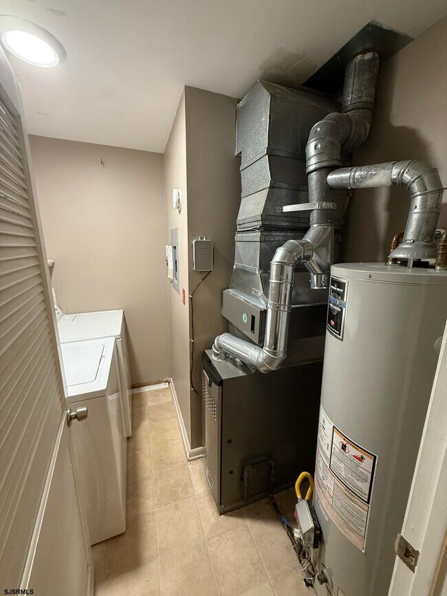 25 Oyster Bay Unit B