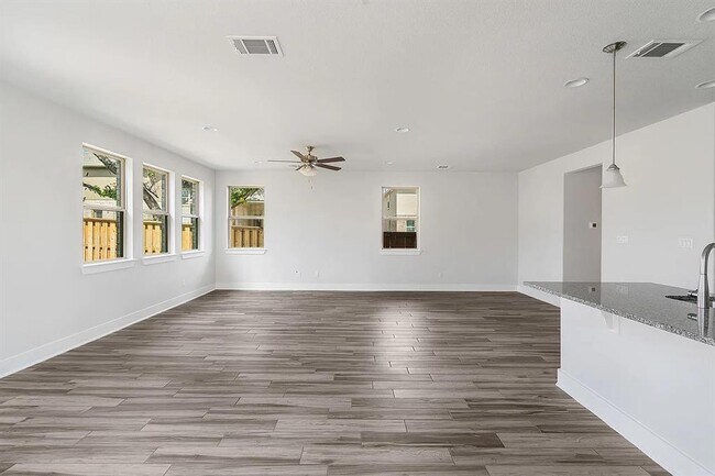 Photo - 1341 Salt Lick Dr