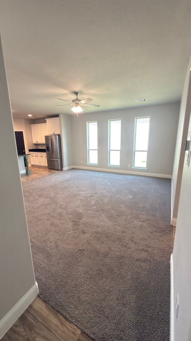 Photo - 342 Carlisle Dr