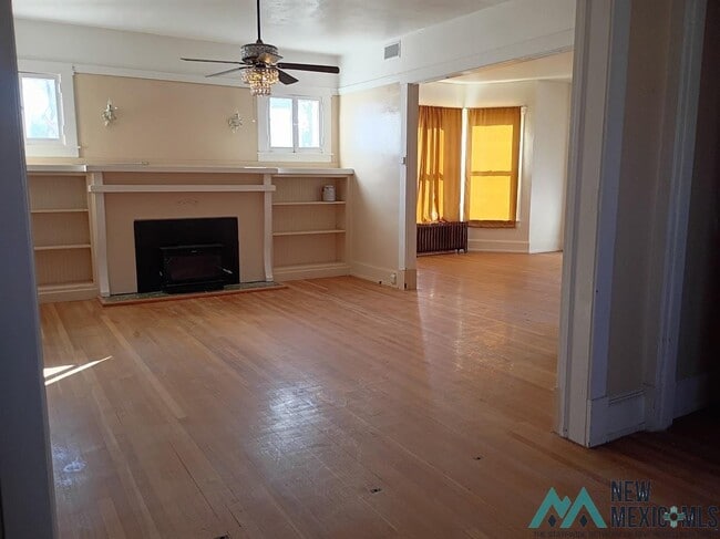 Photo - 320 S Zinc St