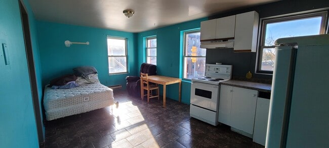 Building Photo - 318 Mill St Unit 1