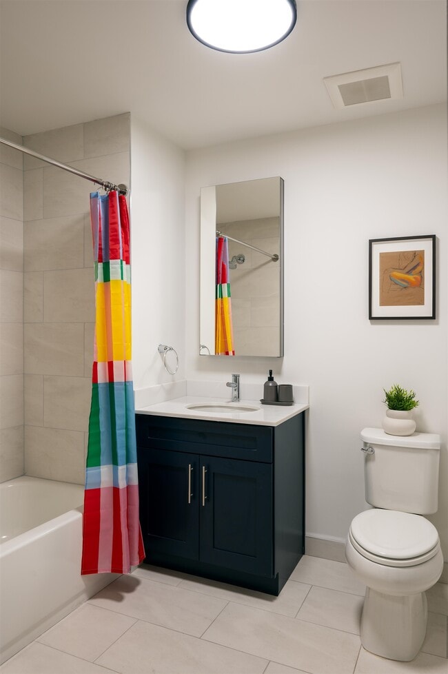 Photo - 857 Bergen Ave Unidad 204