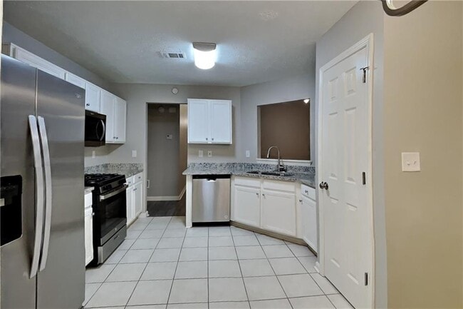 Photo - 1517 Galewood Cir NE