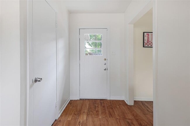 Photo - 4607 Evans Ave