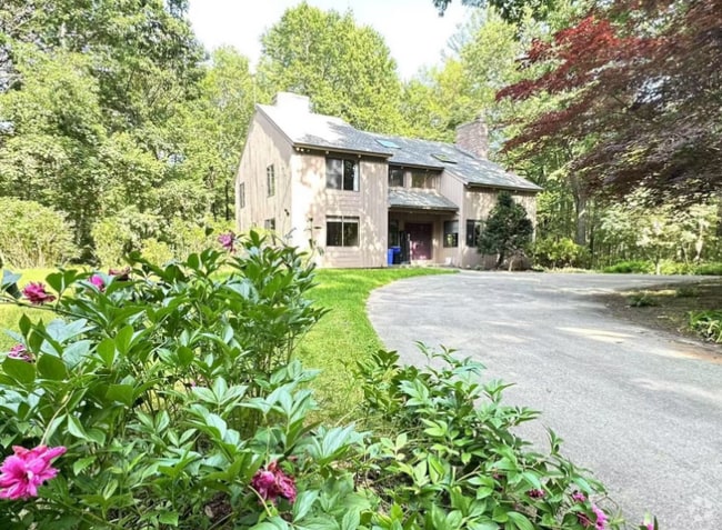 Building Photo - 40 Laurelwood Dr Rental