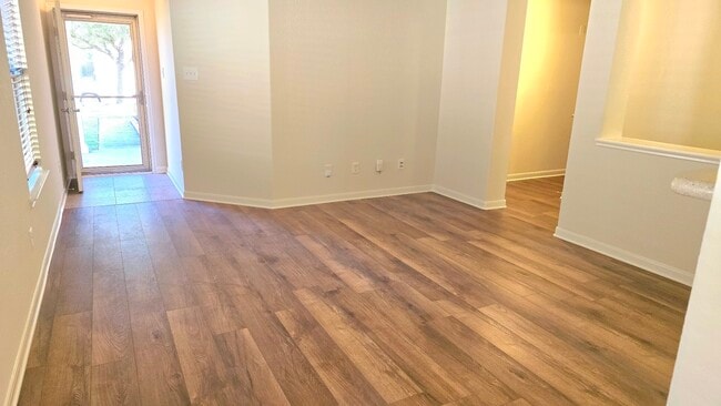 Photo - 3003 Peachstone Pl