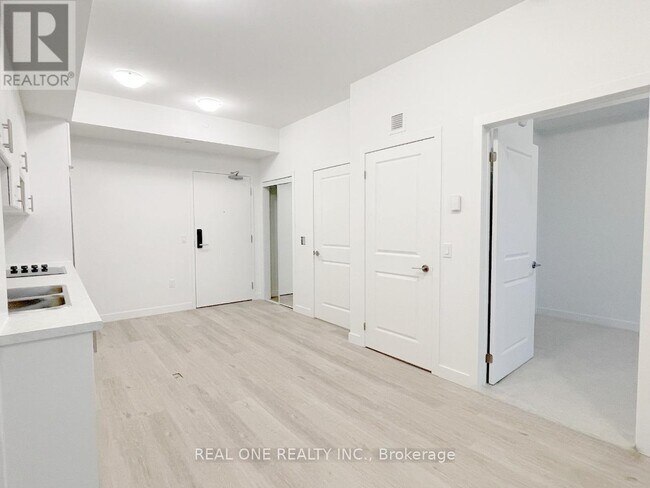 Photo - 461 Green Rd Unité 610