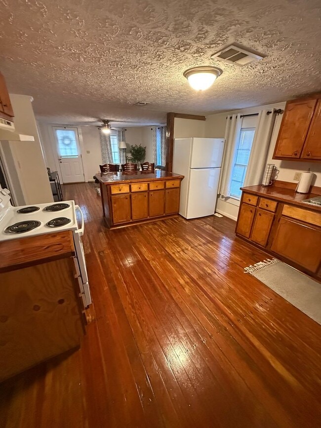 Photo - Furnished 2 BR 2 bath