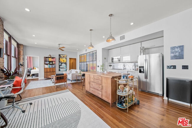 Photo - 460 S Spring St Unit 1205