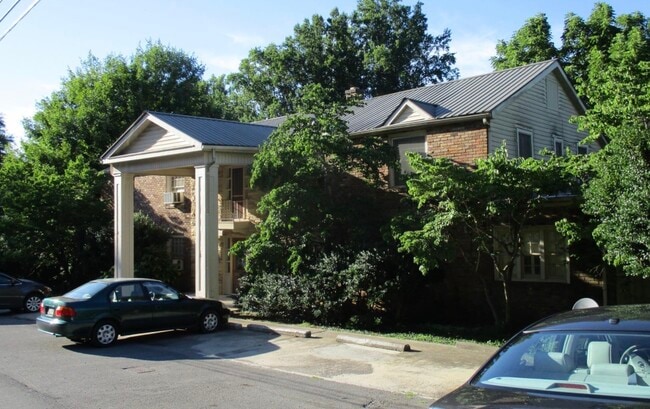 212 Westwood Dr Unit 4