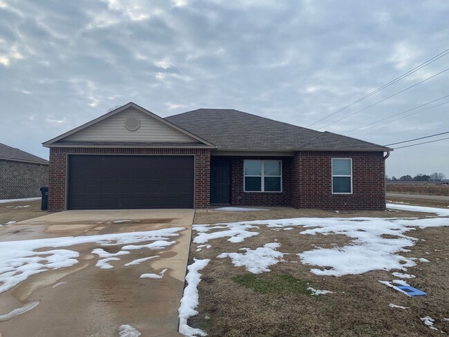 Building Photo - Beautiful 3bed/2bath Home