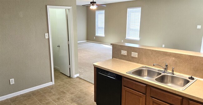 Photo - 29203 Legends Worth Dr