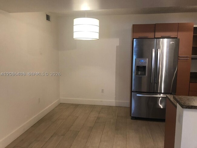 Photo - 106 Palm Cir W Unit 106