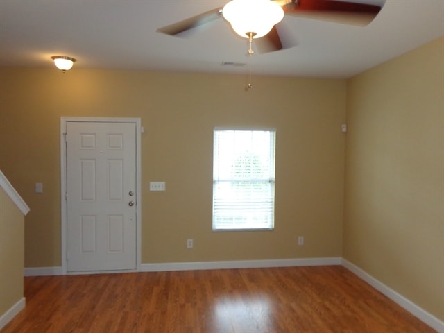 Photo - 8312 Ainsworth St