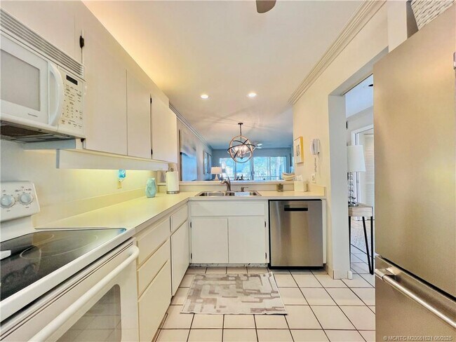 Photo - 1550 NE Ocean Blvd Unidad C-204