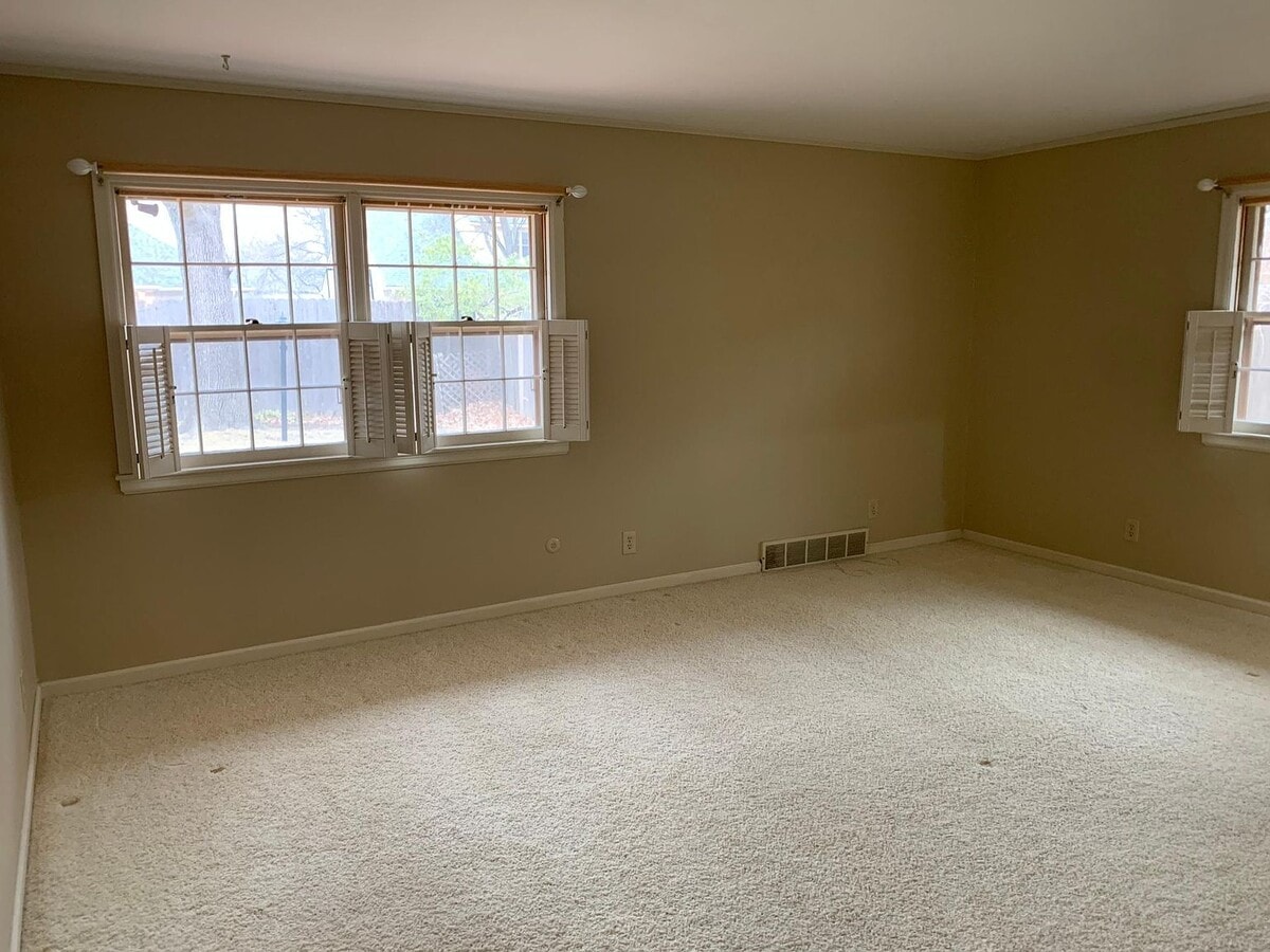 Photo - 8604 E Tamarac St