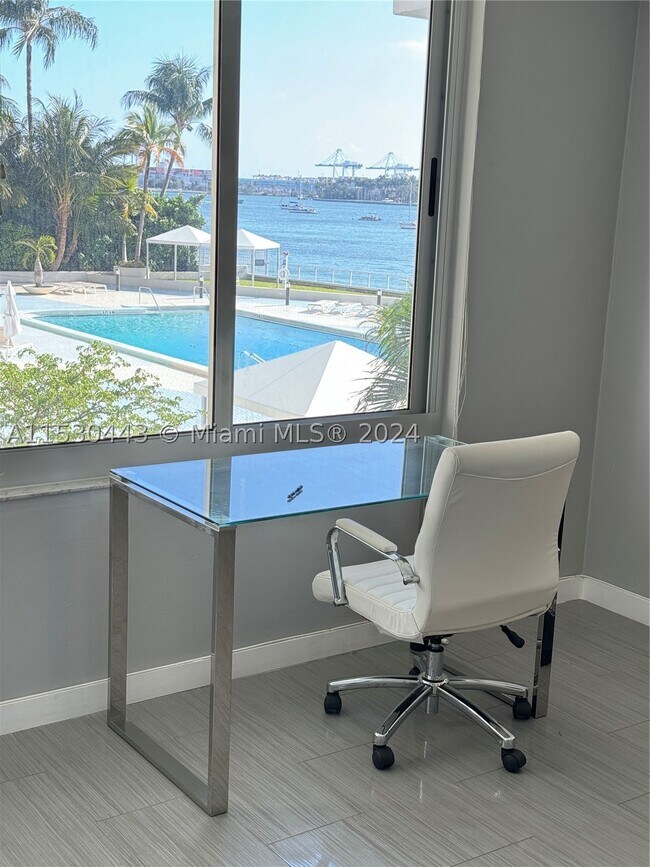 1200 West Dr Unit 202