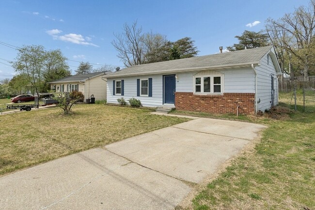 Photo - 30 Girard Ave