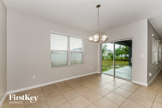 Photo - 614 SW 25th Ln