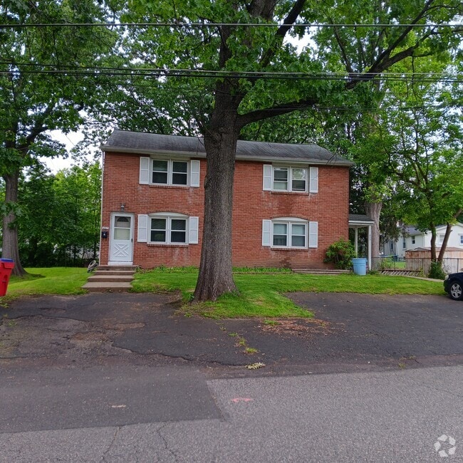 Building Photo - 427 Kalmia St Unit 427 kalmia st.,warminster Rental