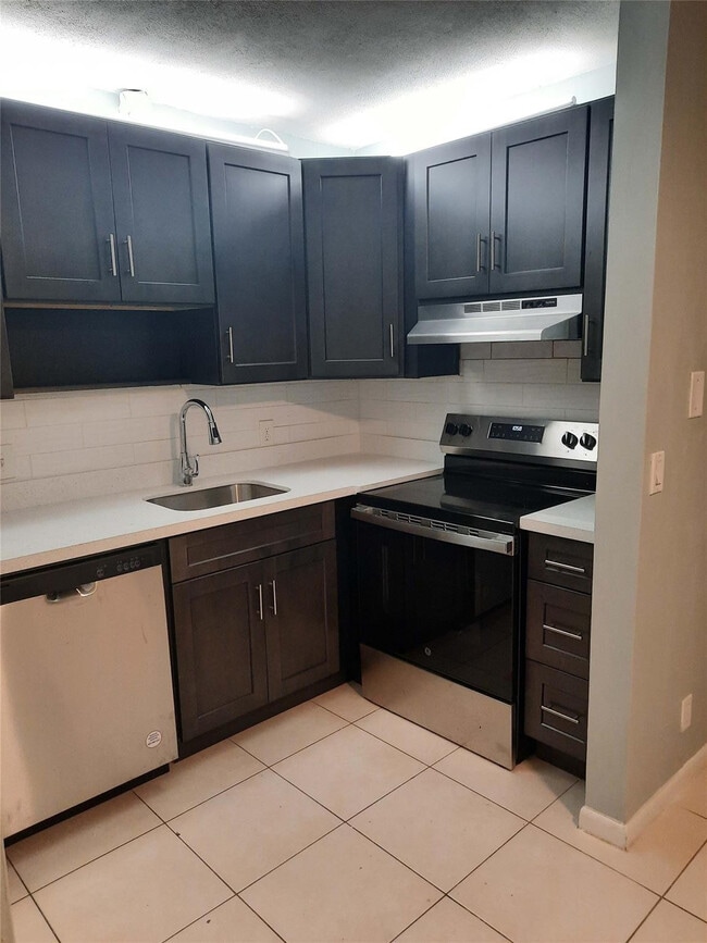 Photo - 3253 NW 104th Ave Unit 3253