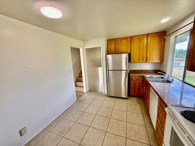 Photo - 4 BR/2.5 BA/4 PK/Available May 1