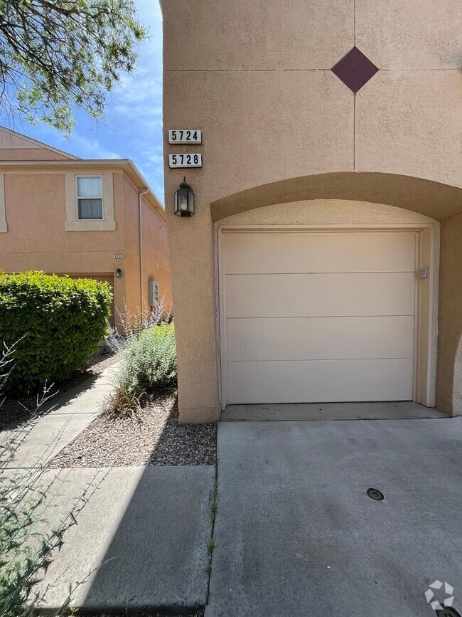 Building Photo - 5728 Valle Alegre Pl NW Rental