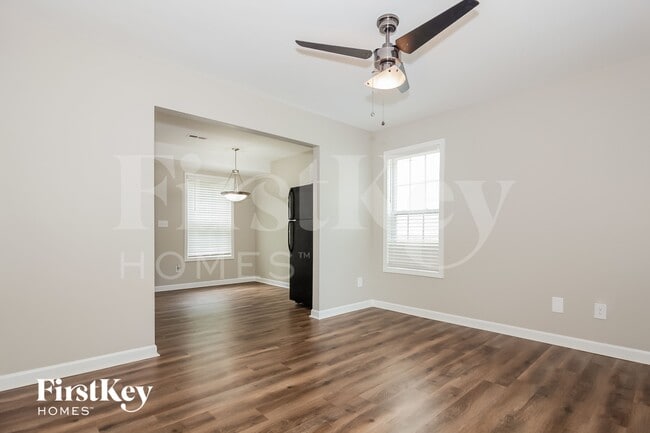 Photo - 3021 Seymour Dr