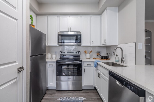 One Month Free on Two Bedrooms! - One Month Free on Two Bedrooms! Condo Unit 28T