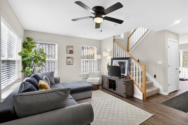 Photo - 4833 Gunther St