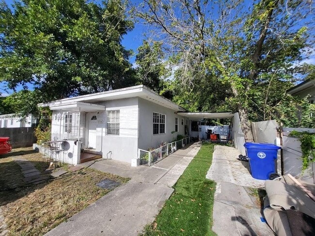 Building Photo - 5731 NW 6th Ave Rental