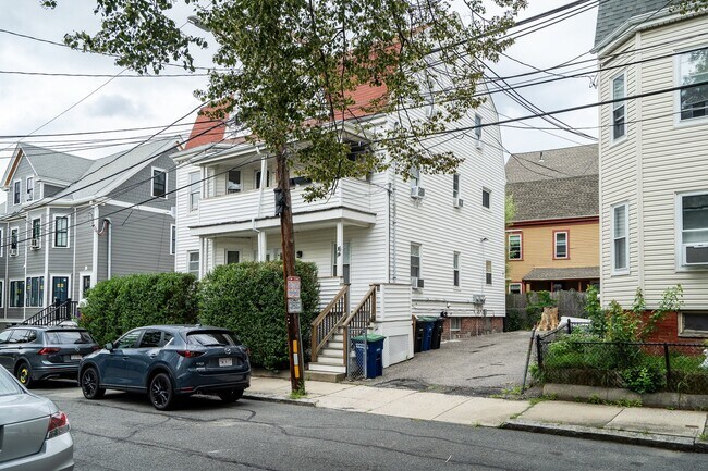 Photo - 14 Charnwood Rd Unit -
