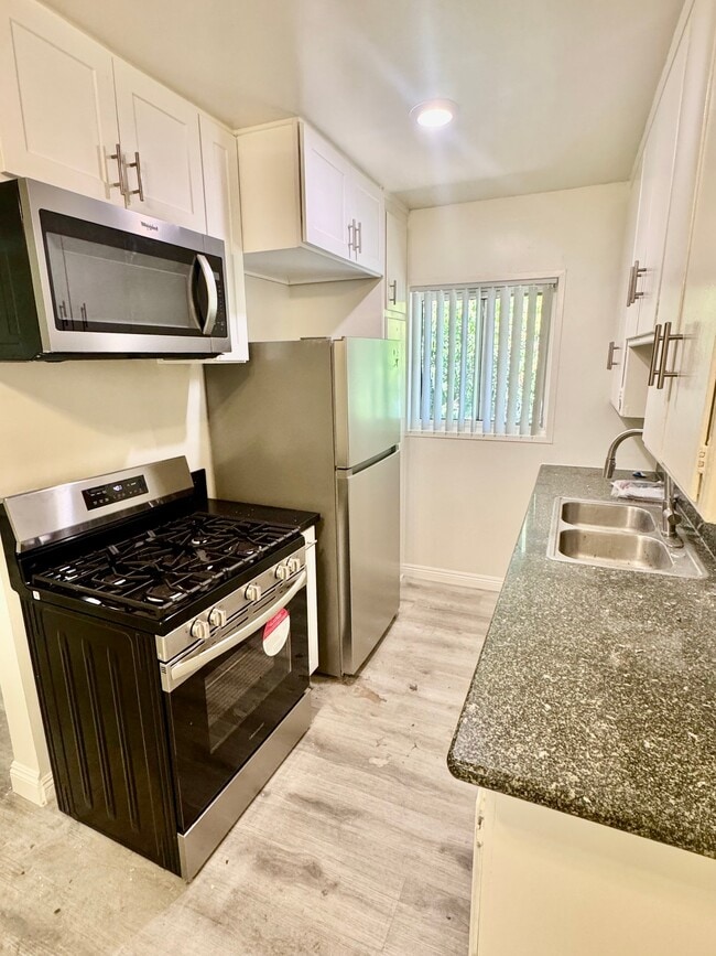 Photo - 14310 Tiara St Unit 4