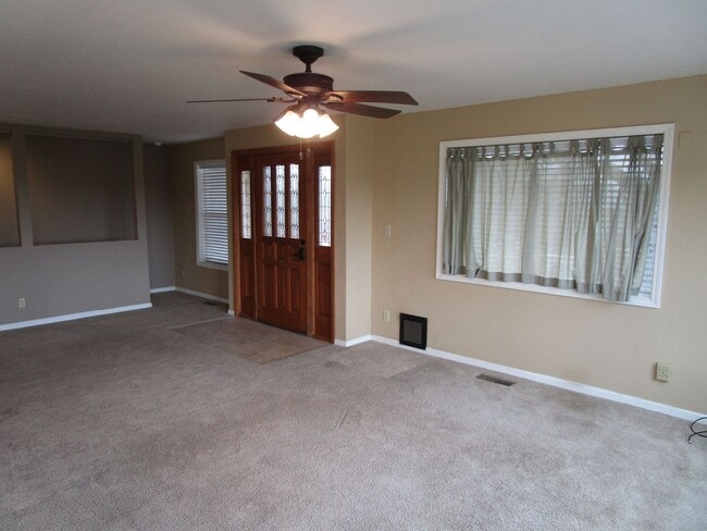 Photo - Spacious 2 Story, 2 Bedroom, 2 Bath Home o...