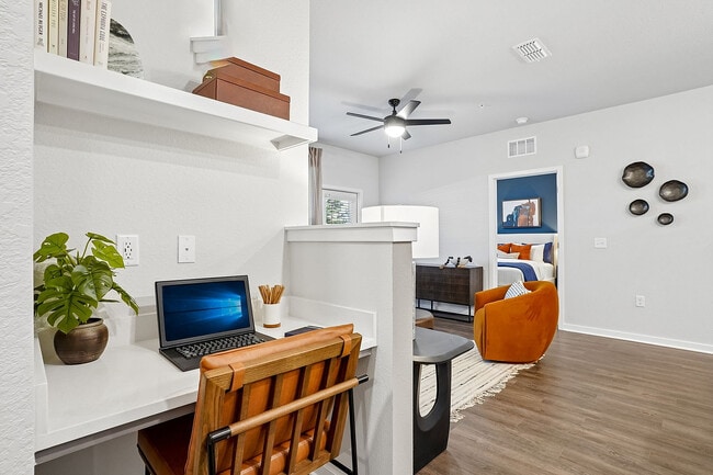 19-web-or-mls-4555 Grv Spgs Cir-Unit 107-S1605-019