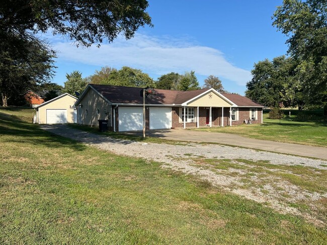 Photo - 398 Shady Brook Dr